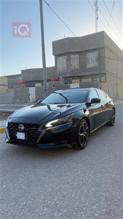 نيسان ألتيما